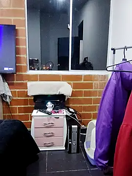 Eva Clark01 online show from October 2, 9:12 am