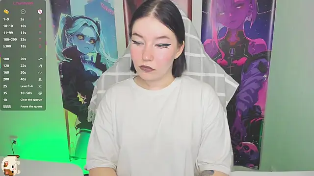Snapshot of MargarettRose chatting on October 17, 3:43 am MargarettRose online show from October 17, 3:43 am