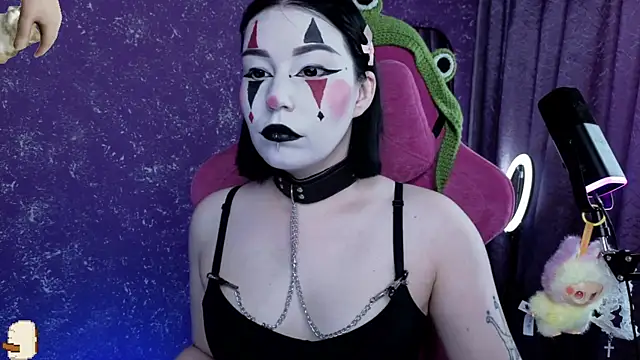 Snapshot of MargarettRose chatting on July 15, 4:30 am MargarettRose online show from July 15, 4:30 am
