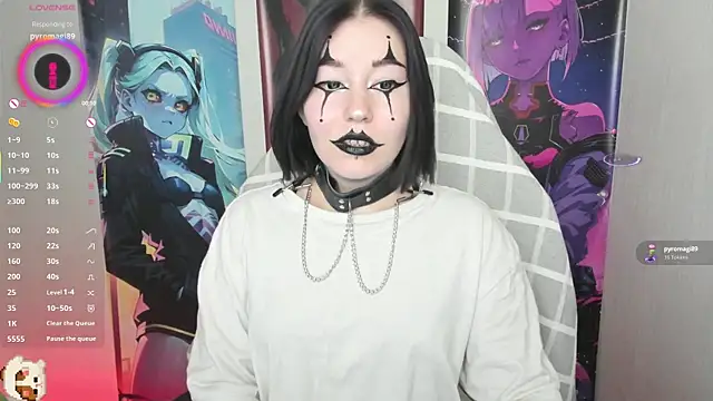 Snapshot of MargarettRose chatting on October 28, 3:40 am MargarettRose online show from October 28, 3:40 am