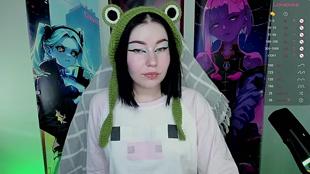 MargarettRose online show from February 13, 2:11 am