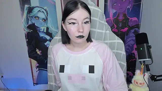 Snapshot of MargarettRose chatting on December 2, 2:01 am MargarettRose online show from December 2, 2:01 am