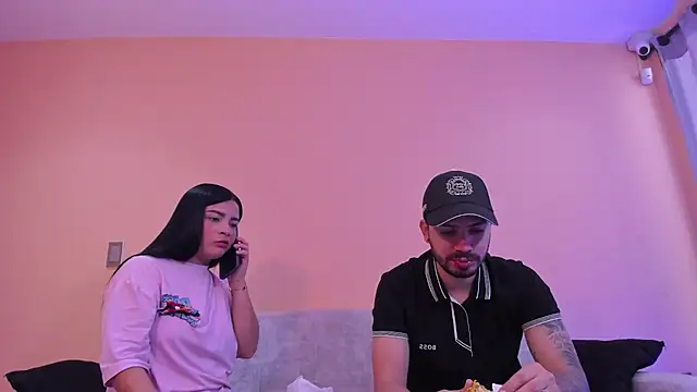 Snapshot of aronandluna chatting on October 11, 3:35 pm aronandluna online show from October 11, 3:35 pm