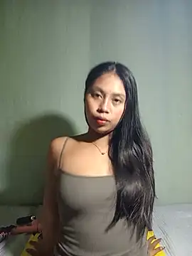 Snapshot of UrSweetAsianLady_02 chatting on July 17, 1:25 am UrSweetAsianLady 02 online show from July 17, 1:25 am