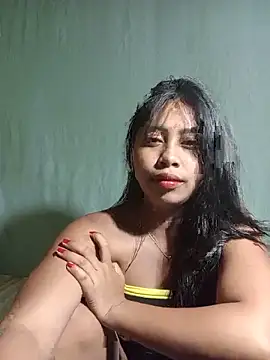 Snapshot of UrSweetAsianLady_02 chatting on June 18, 12:21 pm UrSweetAsianLady 02 online show from June 18, 12:21 pm