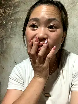 Snapshot of tuyetnhi-00 chatting on October 30, 1:31 pm tuyetnhi-00 online show from October 30, 1:31 pm