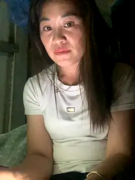 Snapshot of tuyetnhi-00 chatting on October 24, 2:05 pm tuyetnhi-00 online show from October 24, 2:05 pm