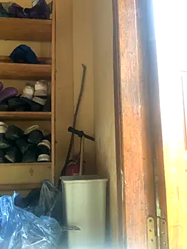 Snapshot of tuyetnhi-00 chatting on September 10, 3:05 am tuyetnhi-00 online show from September 10, 3:05 am