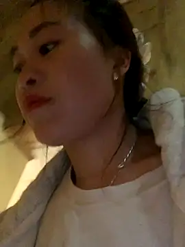 Snapshot of tuyetnhi-00 chatting on October 27, 12:22 am tuyetnhi-00 online show from October 27, 12:22 am