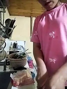 Snapshot of tuyetnhi-00 chatting on October 6, 11:33 am tuyetnhi-00 online show from October 6, 11:33 am