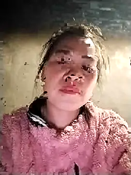 tuyetnhi-00 online show from March 13, 7:35 am