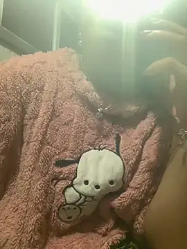 Snapshot of tuyetnhi-00 chatting on November 14, 11:47 am tuyetnhi-00 online show from November 14, 11:47 am