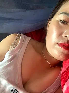 Snapshot of tuyetnhi-00 chatting on September 19, 1:53 am tuyetnhi-00 online show from September 19, 1:53 am