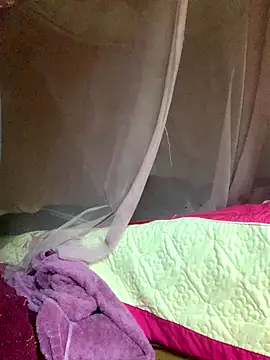 Snapshot of tuyetnhi-00 chatting on September 16, 12:44 am tuyetnhi-00 online show from September 16, 12:44 am