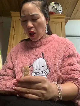 Snapshot of tuyetnhi-00 chatting on November 13, 12:36 am tuyetnhi-00 online show from November 13, 12:36 am