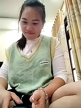 Snapshot of tuyetnhi-00 chatting on November 5, 12:47 am tuyetnhi-00 online show from November 5, 12:47 am