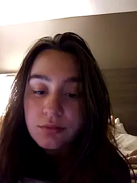 freakylittlebitch69 online show from October 3, 6:15 am