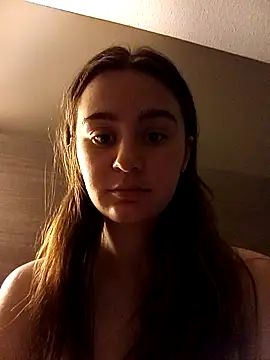 freakylittlebitch69 online show from October 1, 4:17 am