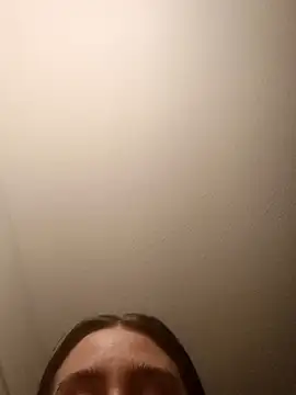 freakylittlebitch69 online show from November 17, 3:32 am