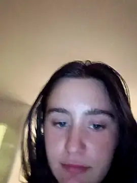 freakylittlebitch69 online show from September 25, 9:21 pm