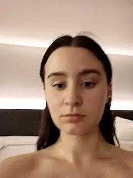 freakylittlebitch69 online show from November 8, 12:52 pm