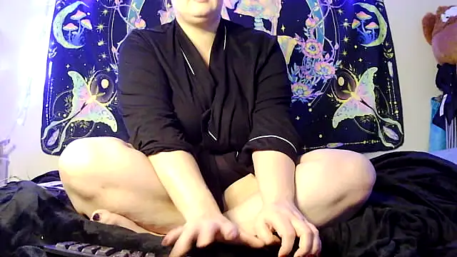 Princessblazed444 online show from February 13, 7:03 pm