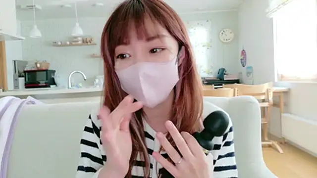 SUZU 1201 online show from February 21, 1:40 am