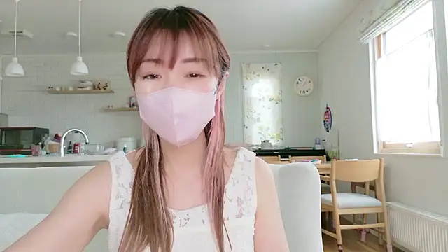 SUZU 1201 online show from April 17, 4:04 am