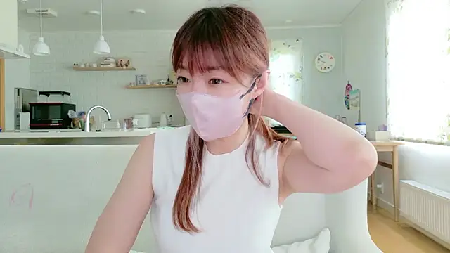 Snapshot of SUZU_1201 chatting on June 21, 12:38 am SUZU 1201 online show from June 21, 12:38 am