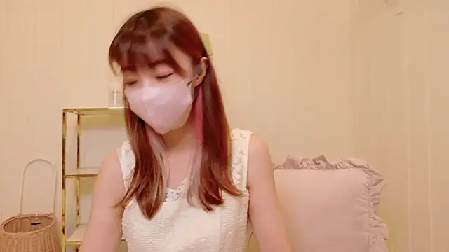 Snapshot of SUZU_1201 chatting on October 1, 12:06 am SUZU 1201 online show from October 1, 12:06 am