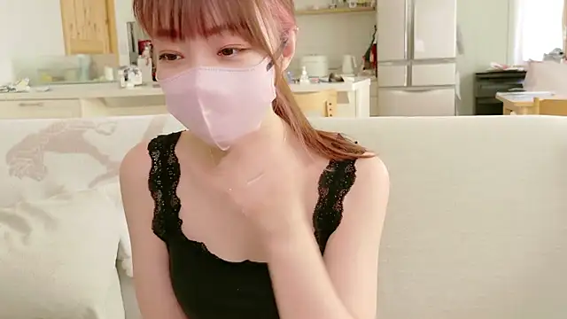 Snapshot of SUZU_1201 chatting on September 10, 12:42 am SUZU 1201 online show from September 10, 12:42 am