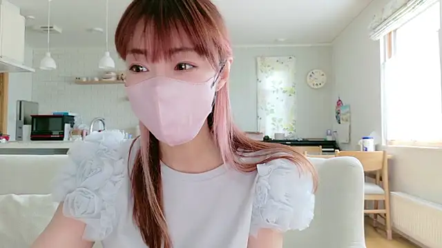 SUZU 1201 online show from May 15, 12:41 am
