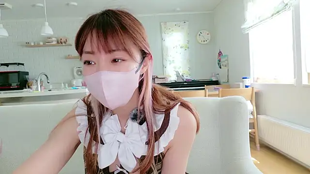 Snapshot of SUZU_1201 chatting on June 13, 1:25 am SUZU 1201 online show from June 13, 1:25 am