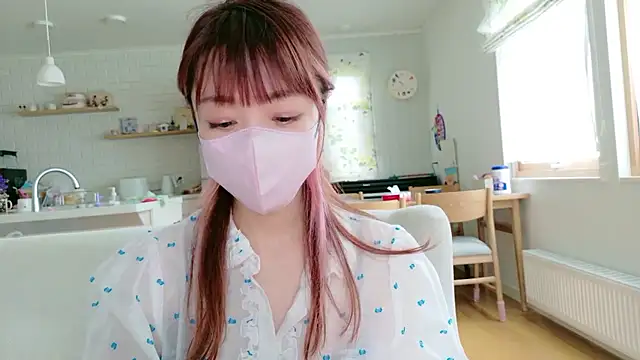 Snapshot of SUZU_1201 chatting on July 19, 1:36 am SUZU 1201 online show from July 19, 1:36 am