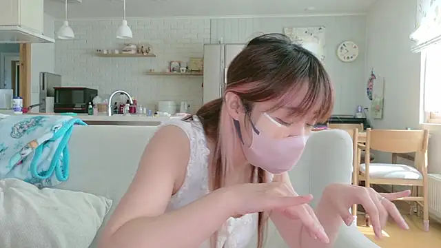 SUZU 1201 online show from April 19, 1:39 am