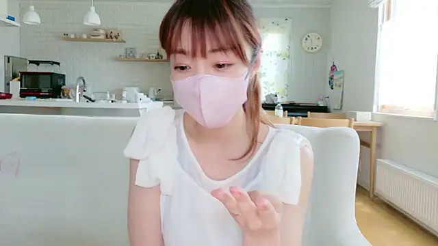 Snapshot of SUZU_1201 chatting on June 18, 2:32 am SUZU 1201 online show from June 18, 2:32 am