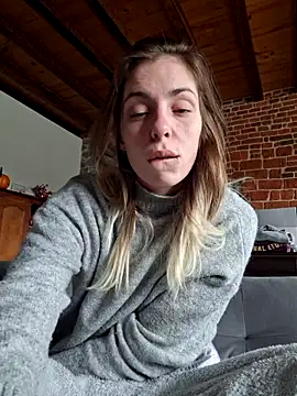 Snapshot of SexyAlya chatting on December 2, 10:06 am SexyAlya online show from December 2, 10:06 am