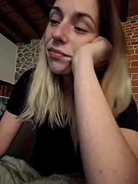 Snapshot of SexyAlya chatting on October 24, 12:09 am SexyAlya online show from October 24, 12:09 am