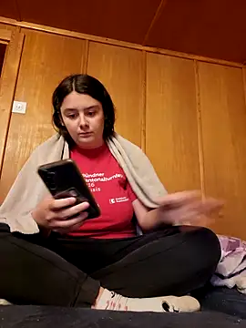 YoungLiisaxx online show from October 24, 6:23 am