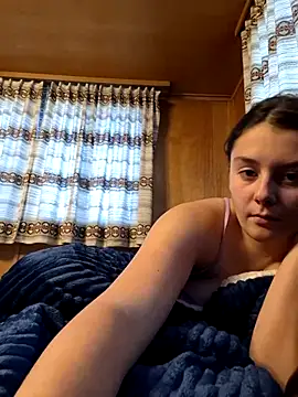 YoungLiisaxx online show from November 3, 3:48 pm