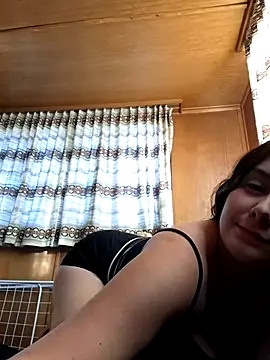 YoungLiisaxx online show from November 6, 2:54 pm