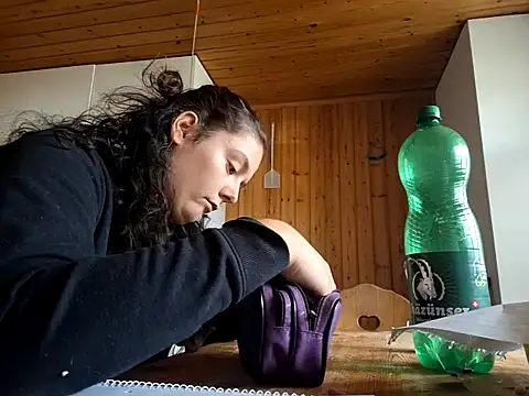 YoungLiisaxx online show from September 22, 2:01 pm