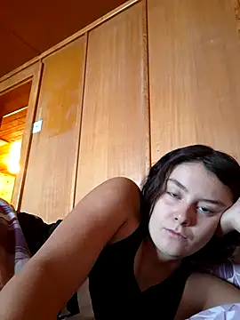 YoungLiisaxx online show from September 25, 6:19 am