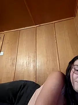 YoungLiisaxx online show from September 18, 6:22 pm