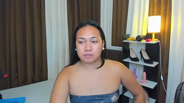 TsUncutKaren online show from September 19, 4:00 pm