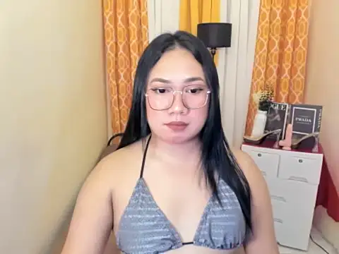 TsUncutKaren online show from March 22, 5:36 pm