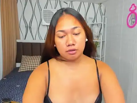 TsUncutKaren online show from September 9, 5:06 am