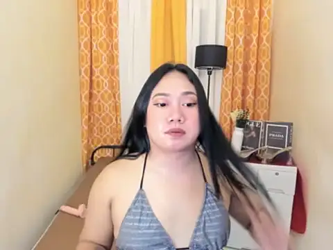 TsUncutKaren online show from March 28, 5:14 pm