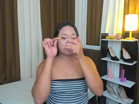 TsUncutKaren online show from September 25, 4:46 pm