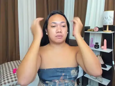 TsUncutKaren online show from October 2, 5:22 am